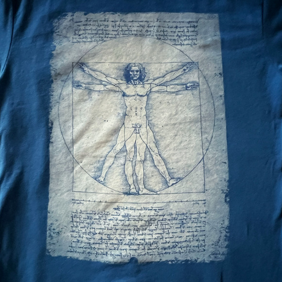 Discovery Place Leonardo Da Vinci Vitruvian Man T-shirt Blue, EUC-Size Small - Picture 2 of 5